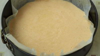 шарлотка с хурмой