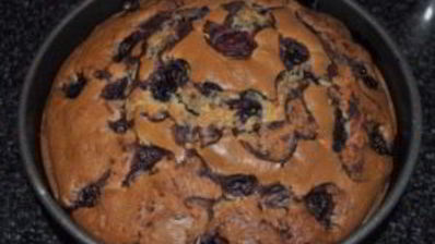 шарлотка с яблоками и черешней