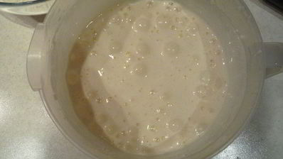 шарлотка с яблоками и облепиховым йогуртом