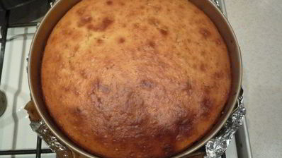 шарлотка с яблоками и облепиховым йогуртом