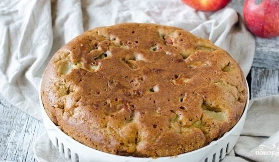 Рецепт шарлотки со сгущенкой