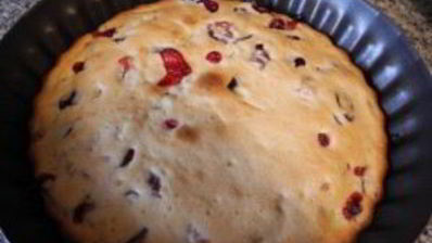 шарлотка со сливами