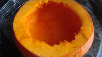 шарлотка в тыкве хоккайдо