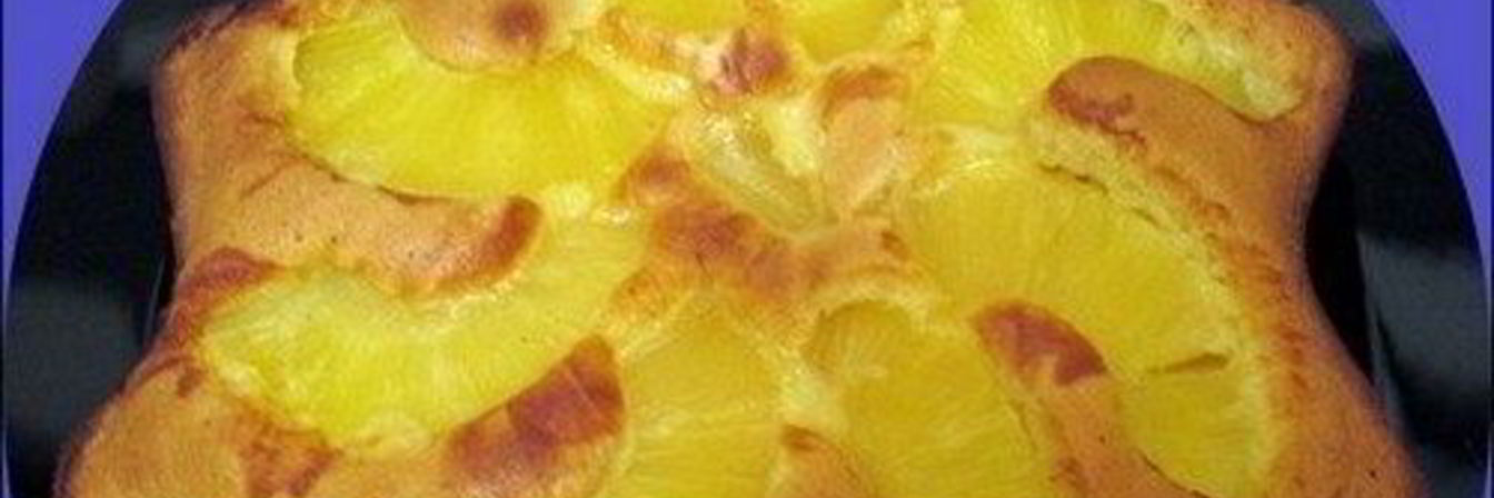 Сладкая шарлотка с ананасом