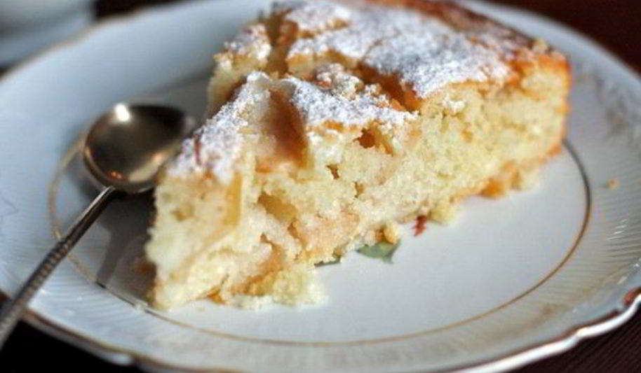 Рецепт творожной яблочной шарлотки