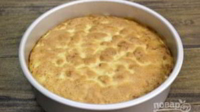 воздушная шарлотка с яблоками