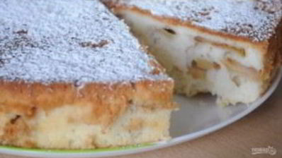воздушная яблочная шарлотка