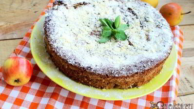 яблочная шарлотка с абрикосовым конфитюром