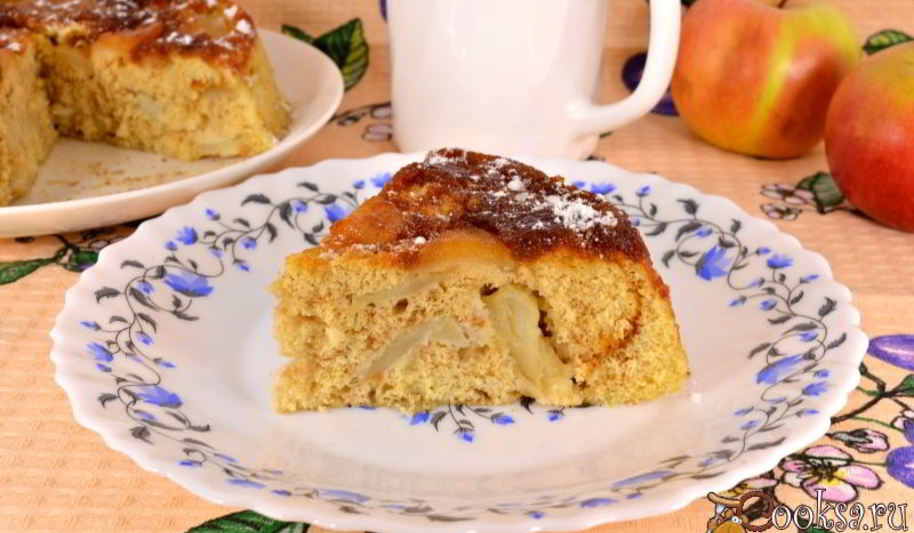 Рецепт яблочной шарлотки с карамелью в микроволновке
