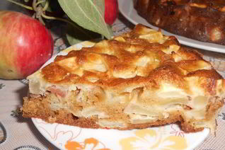 Яблочно-медовая шарлотка