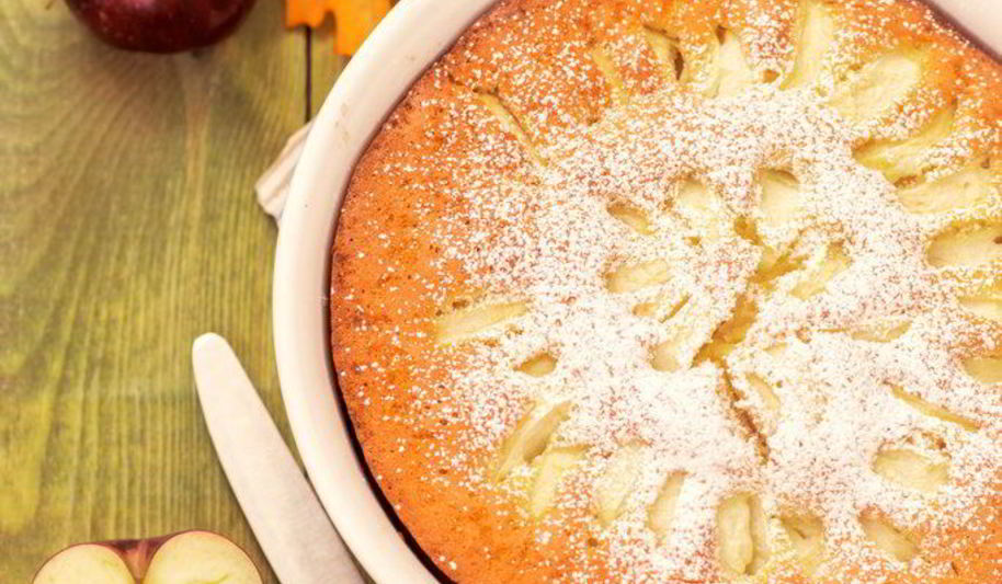 Рецепт яблочного пирога-шарлотки