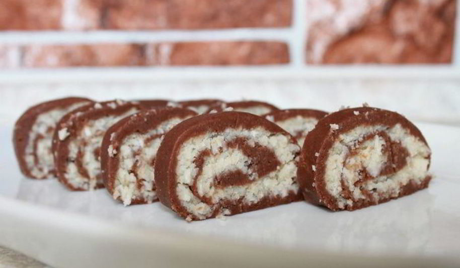 Рецепт шоколадна-кокосового рулет