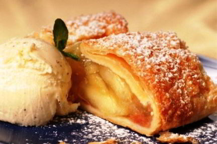 Ленивый штрудель с яблоком и корицей