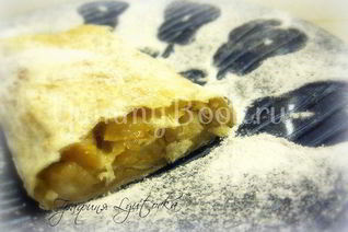 Штрудель с грушами из лаваша