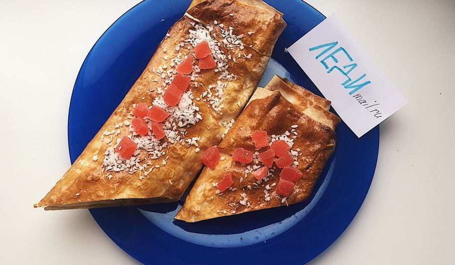 Рецепт творожно-яблочного штрудель с цукатами