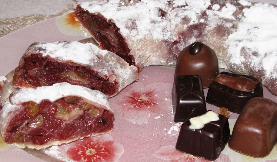 Рецепт вишневого штруделя