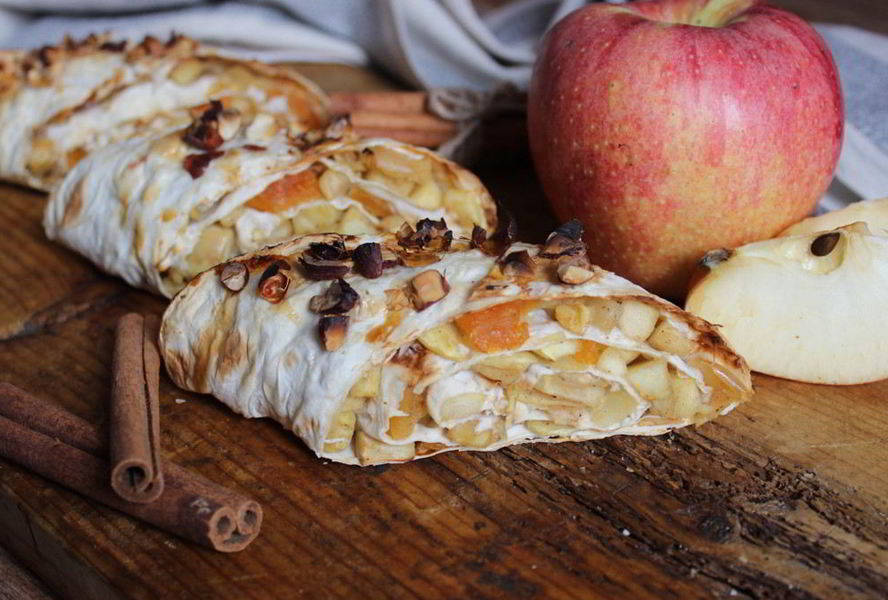 Яблочный штрудель из лаваша