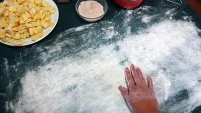 яблочный штрудель с грецкими орехами