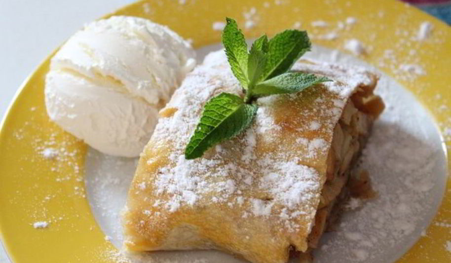 Рецепт яблочного штруделя