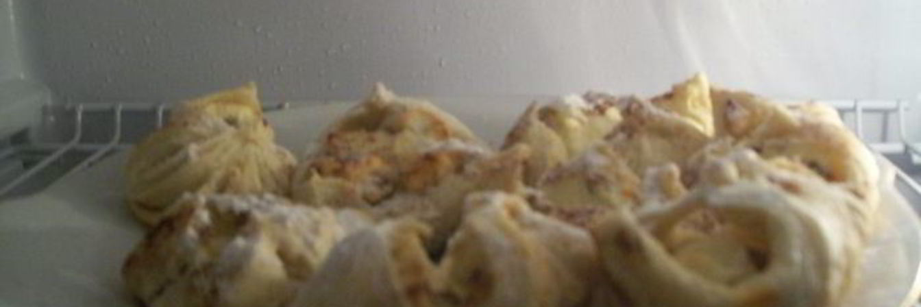 Слоеные конвертики с творогом