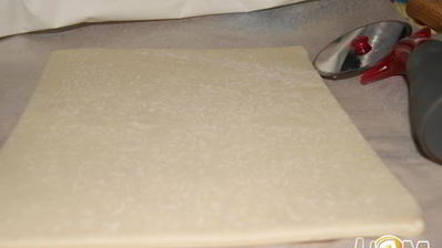 слоеные трубочки с вареной сгущенкой и орехами