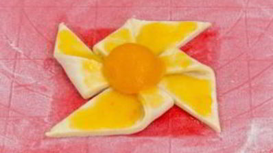 слойки с абрикосами