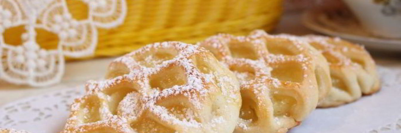 Слойки с ананасом