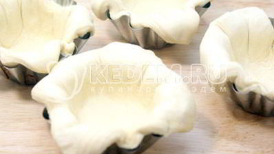 слойки с баклажанами и сыром