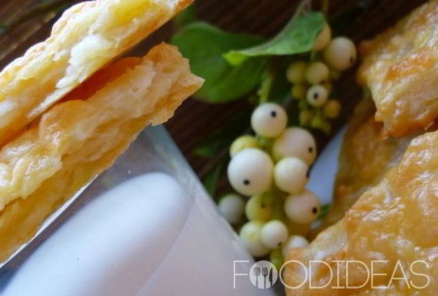 Слойки с картошкой и сыром