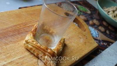 слойки с мясом dog bowl