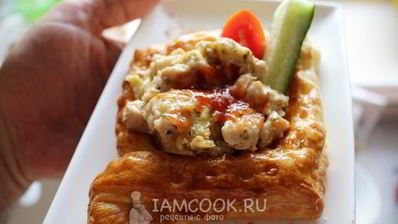 слойки с мясом dog bowl