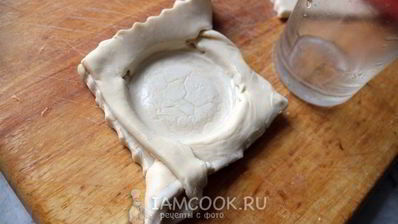 слойки с мясом dog bowl