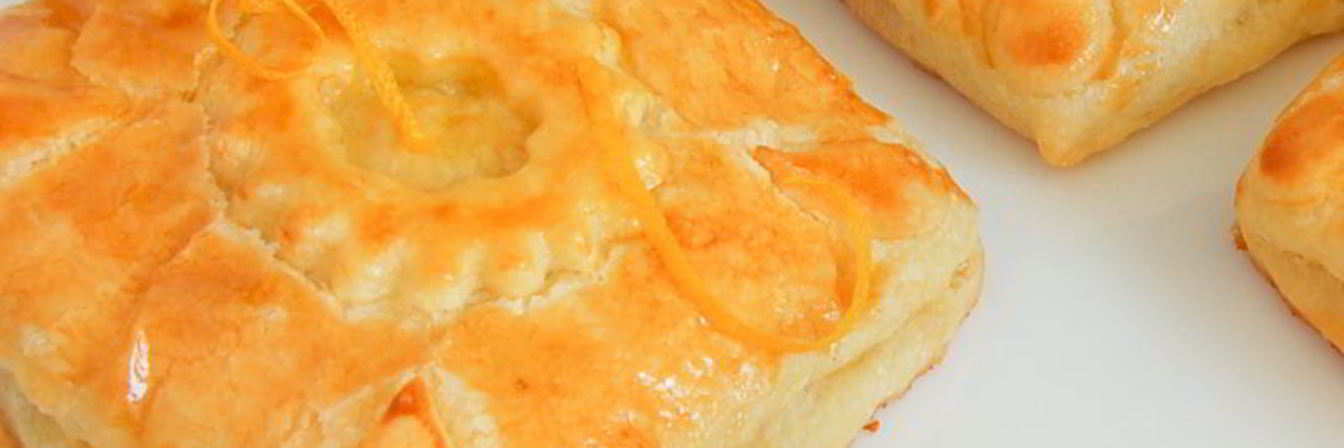 Слойки с творожно-лимонной начинкой