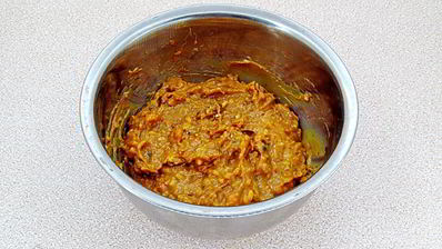 слойки с вареной сгущенкой и орехами