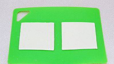 слойки с вареной сгущенкой и орехами