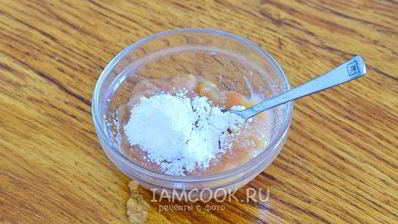 слойки с вареньем из слоеного теста