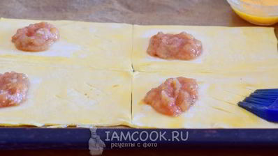 слойки с вареньем из слоеного теста