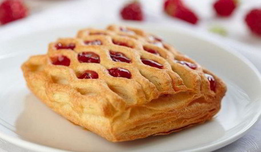 Рецепт слоек с вишней из бездрожжевого теста