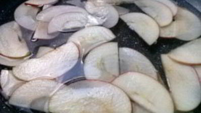 слойки с яблоками из слоеного бездрожжевого теста