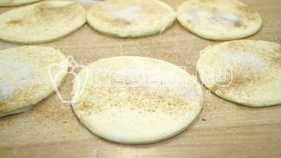 слойки с яблоками