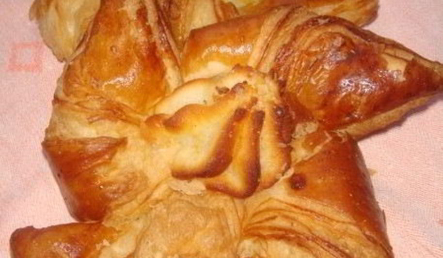 Рецепт слоек звездочки из домашнего слоеного теста