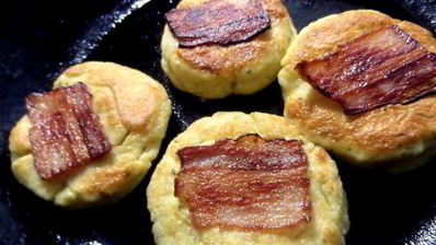 несладкие сырники с беконом