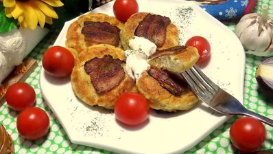 несладкие сырники с беконом