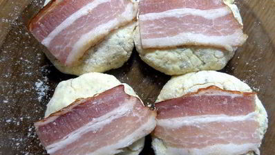 несладкие сырники с беконом