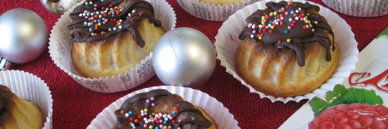 Нежные творожники Малиновый вулкан