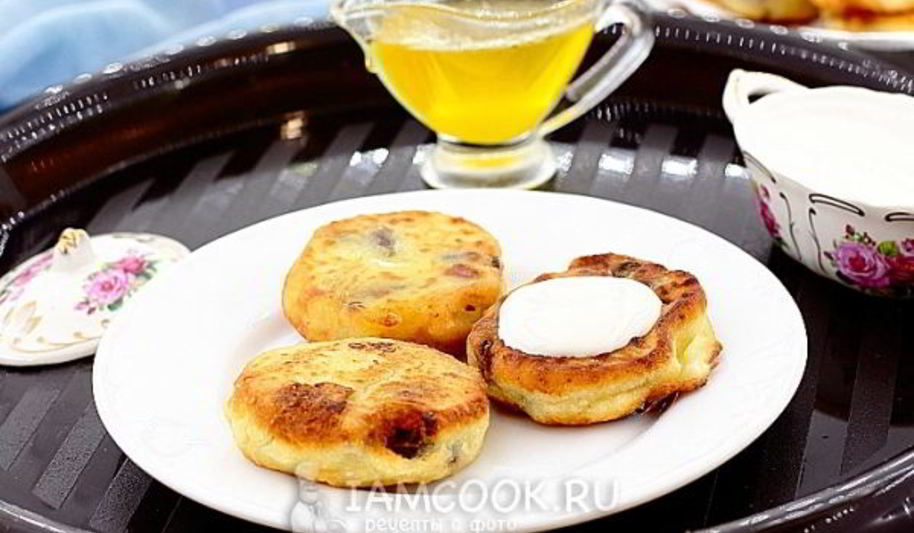 Рецепт сырников из творога с изюмом