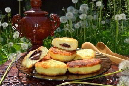 Сырники из творога с молочным шоколадом