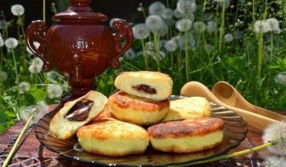 Рецепт сырников из творога с молочным шоколадом