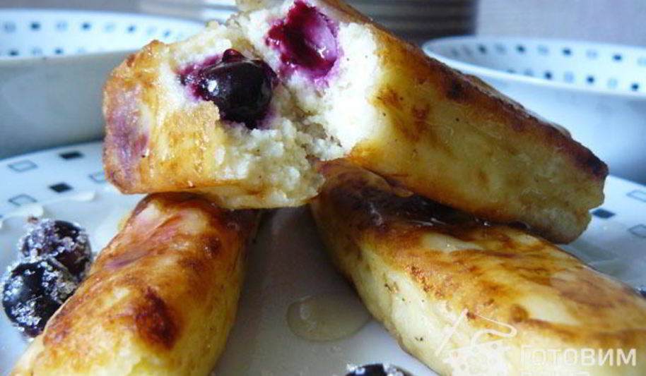 Рецепт сырников полешки с черной смородиной