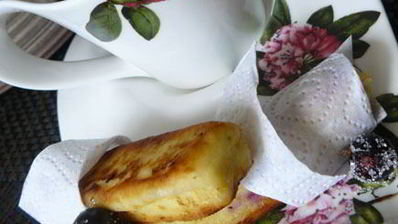 сырники полешки с черной смородиной